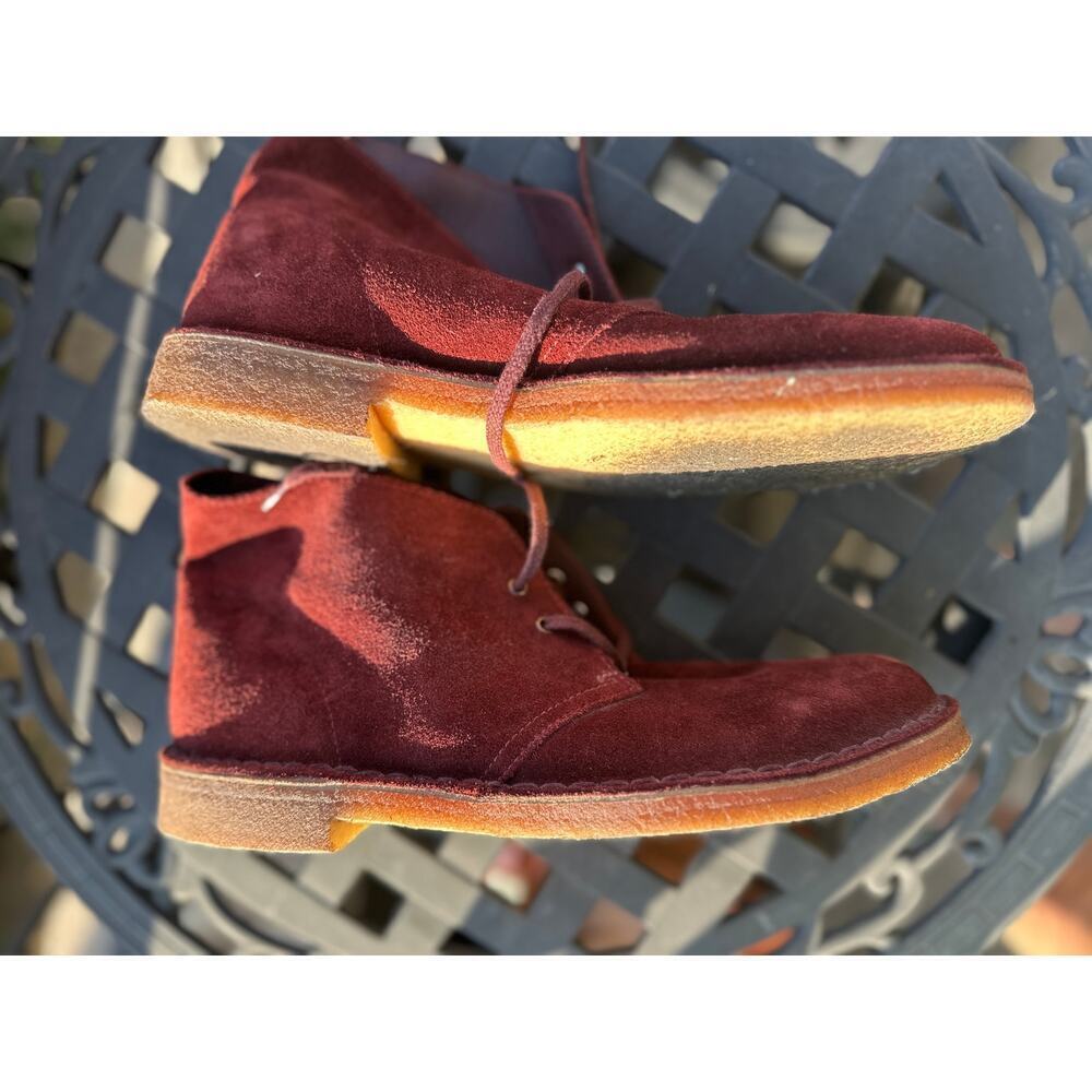 Clarks Men’s Desert Boots Size 10 Burgundy Red Suede Lace Up Ankle Chukka Crepe